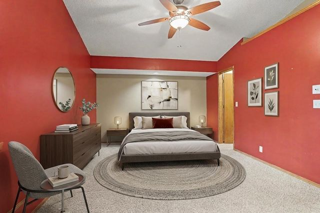 2929 N Parkwood Ct, Wichita, KS 67220