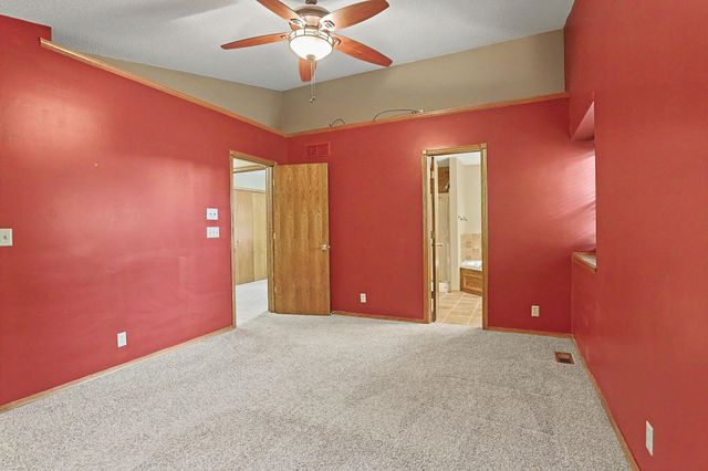 2929 N Parkwood Ct, Wichita, KS 67220