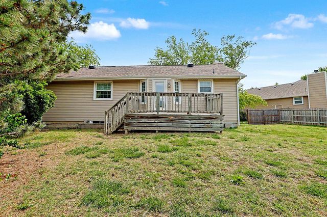 2929 N Parkwood Ct, Wichita, KS 67220