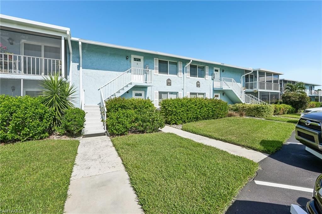 248 Palm DR 5, NAPLES, FL 34112 — photo 2