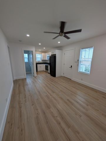 1834 28TH AVENUE N, St Petersburg, FL 33713