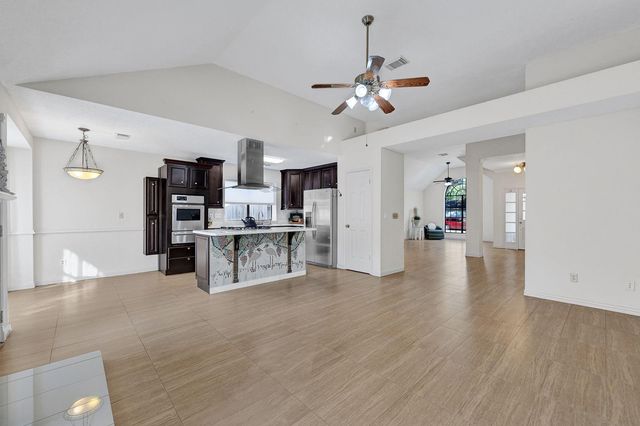 2109 Galleon Drive, League City, TX 77573