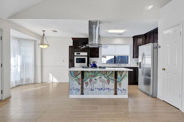 2109 Galleon Drive, League City, TX 77573