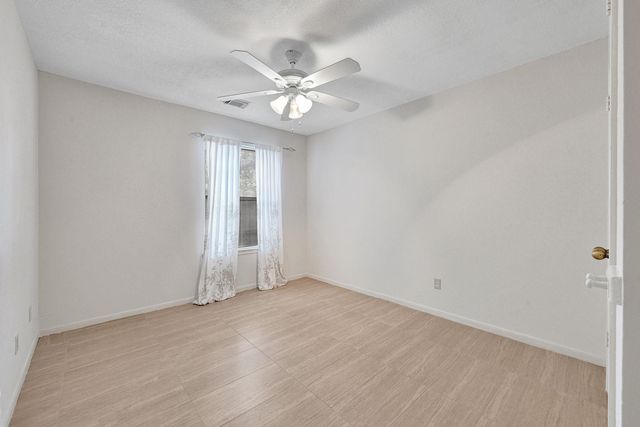 2109 Galleon Drive, League City, TX 77573