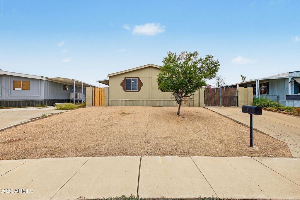 343 S Winterhaven --, Mesa, AZ 85204 — exterior
