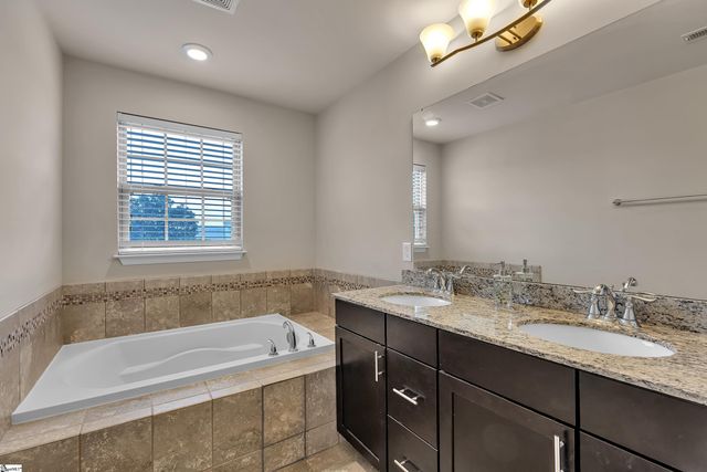 210 Alderside Place, Greer, SC 29650