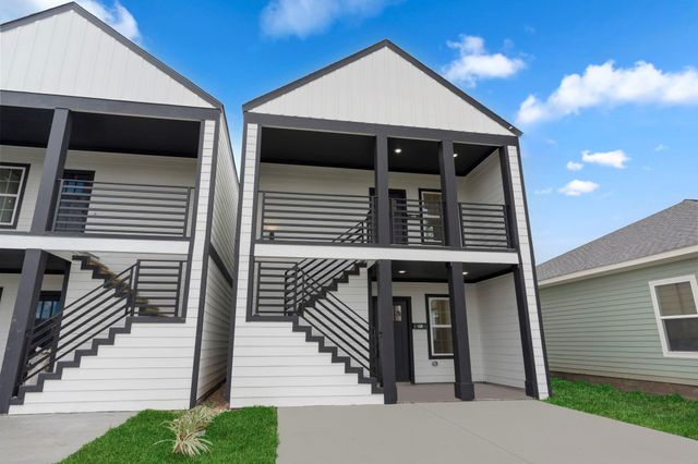 430 Rhode Island St, Houston, TX 77029