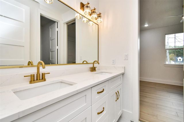 8732 Nathan Drive, Waller, TX 77484