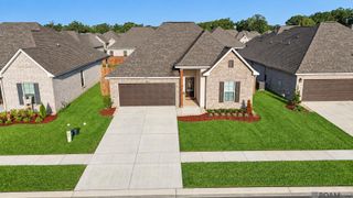 6531 Island Edge Dr, Gonzales, LA 70737
