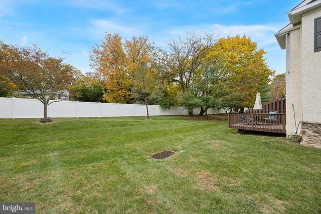 310 ROLLING HILL DR, Plymouth Meeting, PA 19462