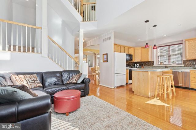 310 ROLLING HILL DR, Plymouth Meeting, PA 19462