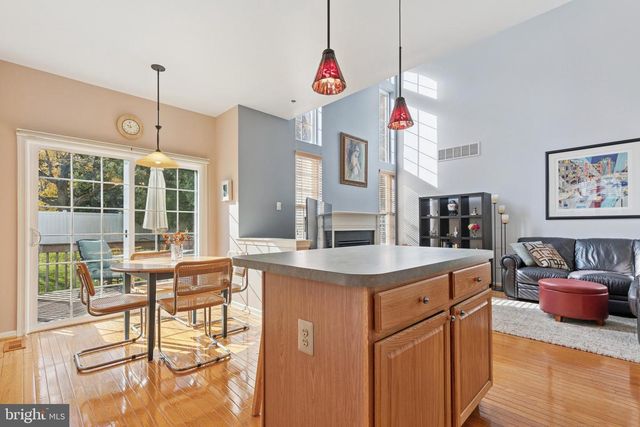 310 ROLLING HILL DR, Plymouth Meeting, PA 19462