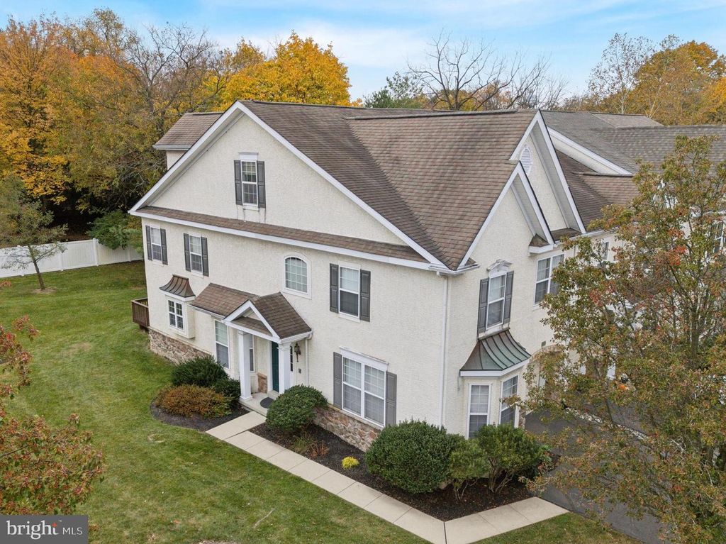 310 ROLLING HILL DR, Plymouth Meeting, PA 19462