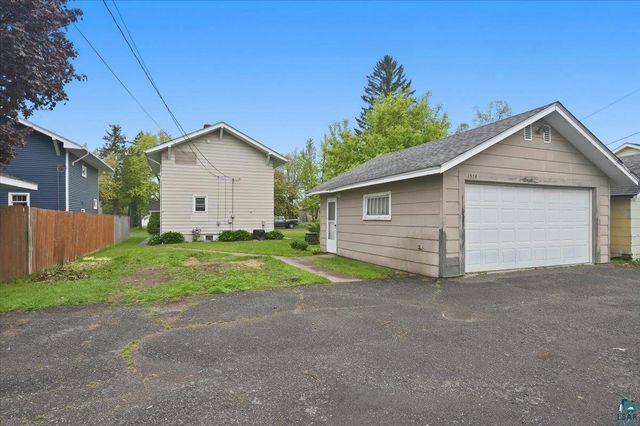 1514 E 4th St, Superior, WI 54880