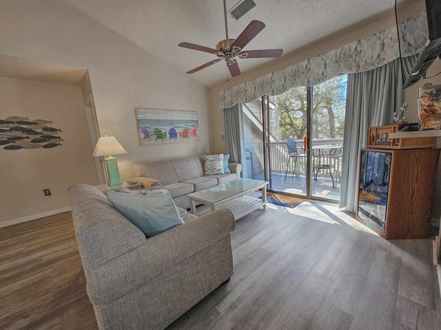 112 Westhill Cir Apt 8E, Myrtle Beach, SC 29572