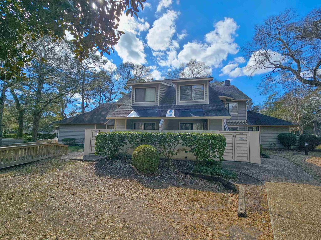 112 Westhill Cir Apt 8E, Myrtle Beach, SC 29572