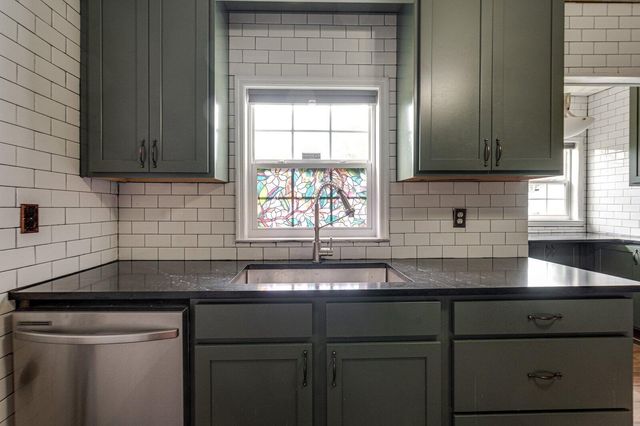 1304 Mcbrien Road, Chattanooga, TN 37412