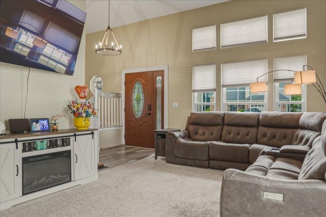 10910 67th PLACE, Kenosha, WI 53142