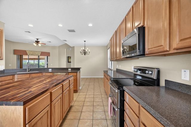 369 VILLA SORRENTO CIRCLE, Haines City, FL 33844