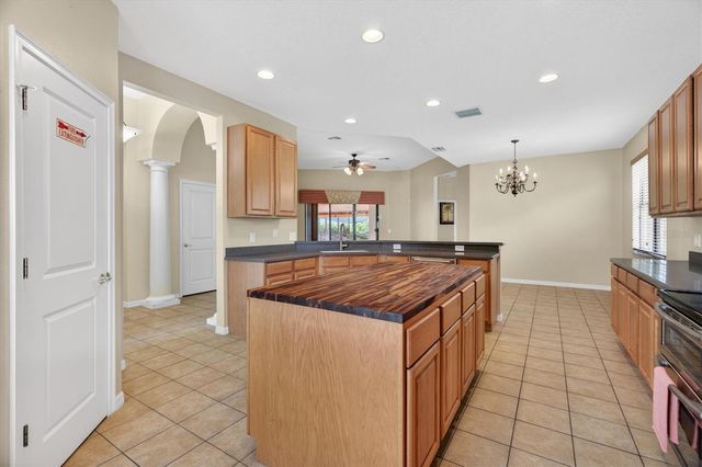 369 VILLA SORRENTO CIRCLE, Haines City, FL 33844