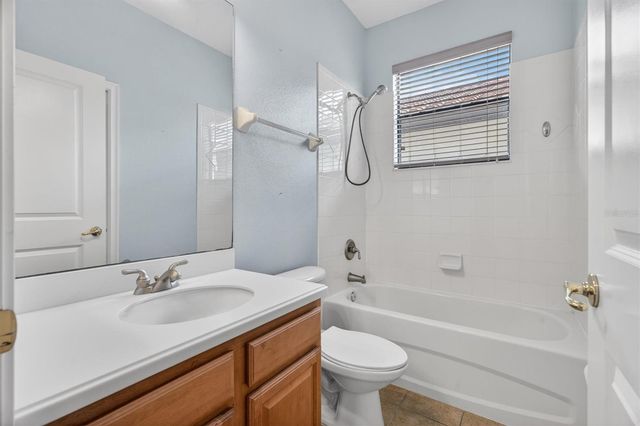 369 VILLA SORRENTO CIRCLE, Haines City, FL 33844