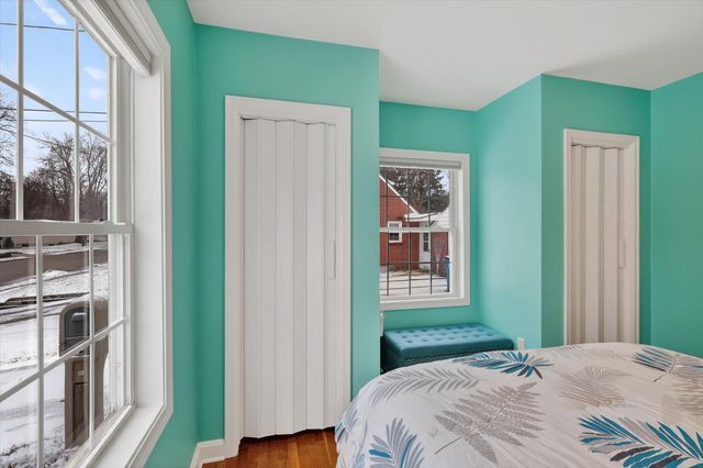 818 Parchmount Avenue, Parchment City, MI 49004