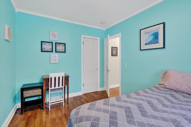 818 Parchmount Avenue, Parchment City, MI 49004