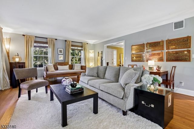 260 Woodland Rd, Madison Boro, NJ 07940