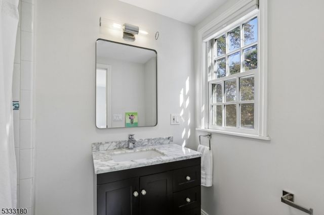 260 Woodland Rd, Madison Boro, NJ 07940
