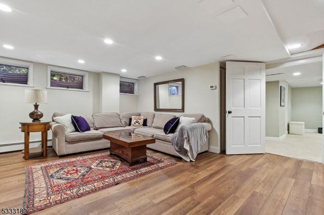 260 Woodland Rd, Madison Boro, NJ 07940