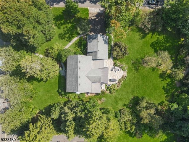260 Woodland Rd, Madison Boro, NJ 07940