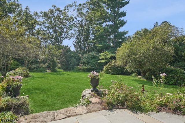 260 Woodland Rd, Madison Boro, NJ 07940