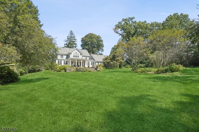 260 Woodland Rd, Madison Boro, NJ 07940