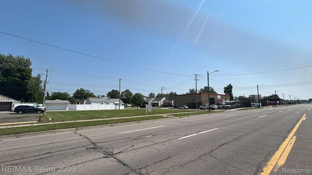 1505 Dix Highway, Lincoln Park, MI 48146