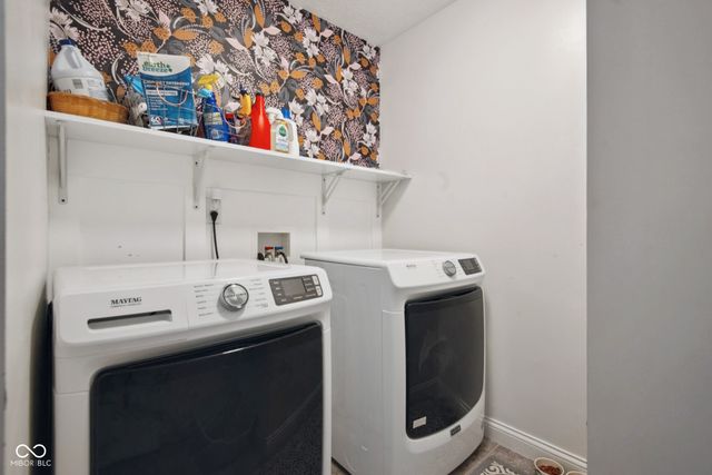 2935 Cross Creek Drive, Columbus, IN 47201