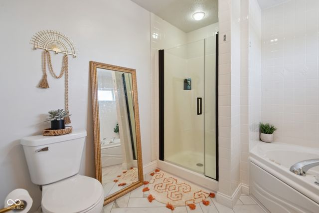 2935 Cross Creek Drive, Columbus, IN 47201