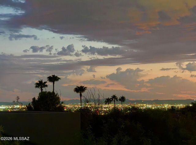 6655 N Canyon Crest Dr Unit 18203, Tucson, AZ 85750