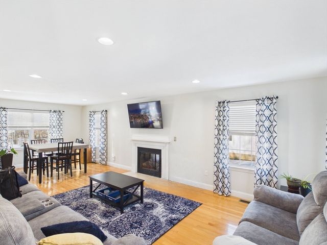 76 Karen's Way, Raynham, MA 02767