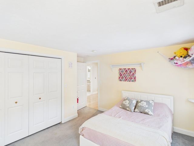 76 Karen's Way, Raynham, MA 02767