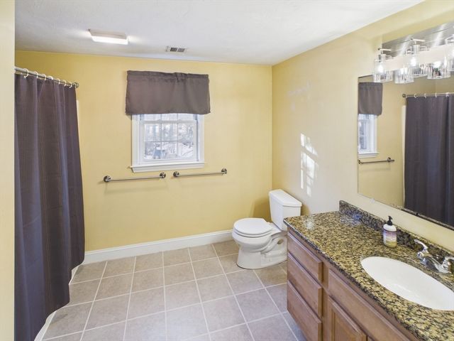 76 Karen's Way, Raynham, MA 02767