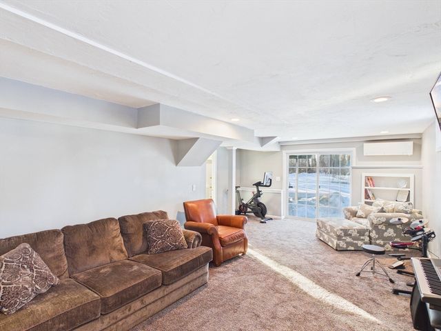 76 Karen's Way, Raynham, MA 02767