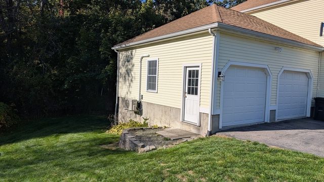 76 Karen's Way, Raynham, MA 02767