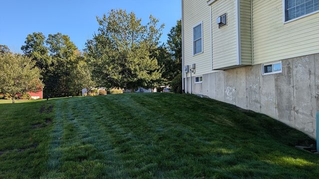 76 Karen's Way, Raynham, MA 02767