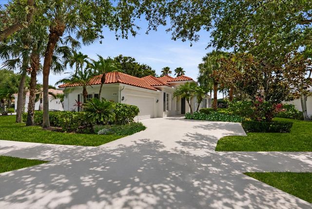4789 Valencia Drive, Delray Beach, FL 33445