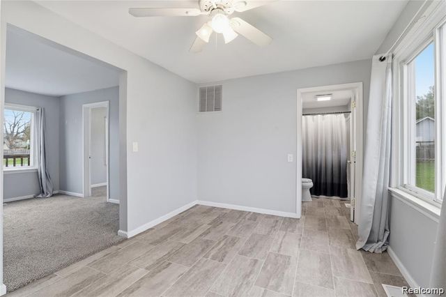 2164 Savoy Avenue, Burton, MI 48529