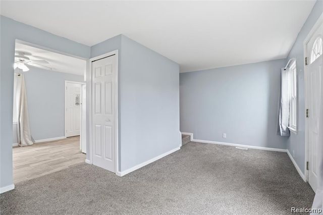 2164 Savoy Avenue, Burton, MI 48529