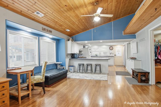 1614 River Terrace Drive, Johnsburg, IL 60051