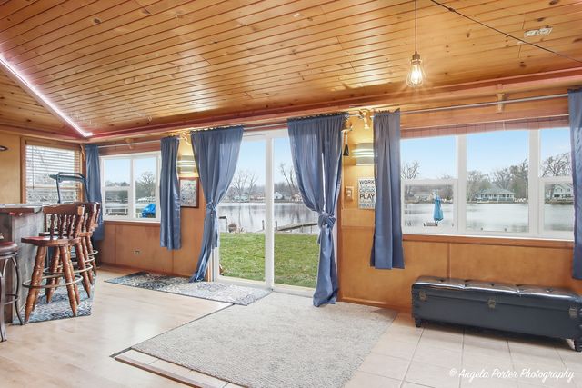 1614 River Terrace Drive, Johnsburg, IL 60051