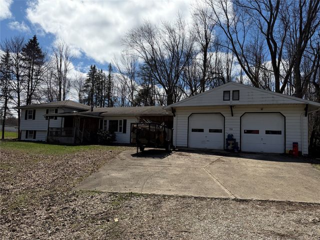 7520 WHITE BIRCH Lane, Erie, PA 16509