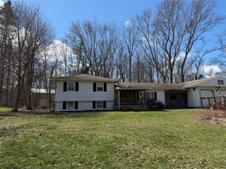 7520 WHITE BIRCH Lane, Erie, PA 16509